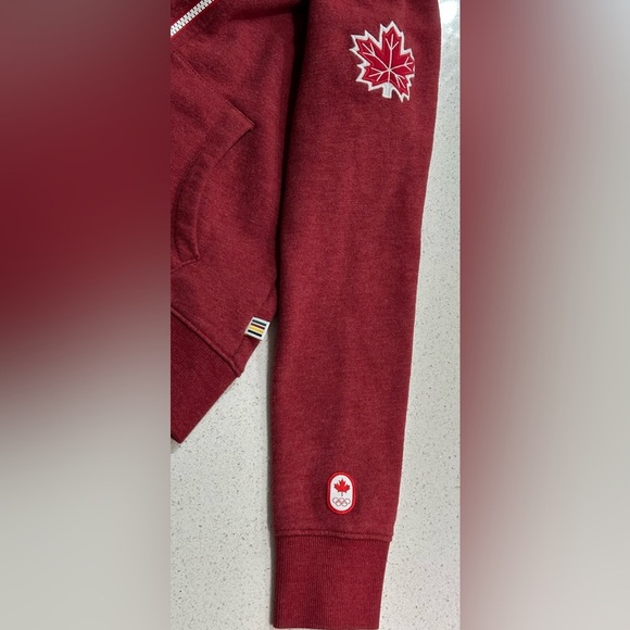 🌟NWOT🌟 Canada Girls Full Zip-Up Hoodie - Size 10-12 - Picture 5 of 9